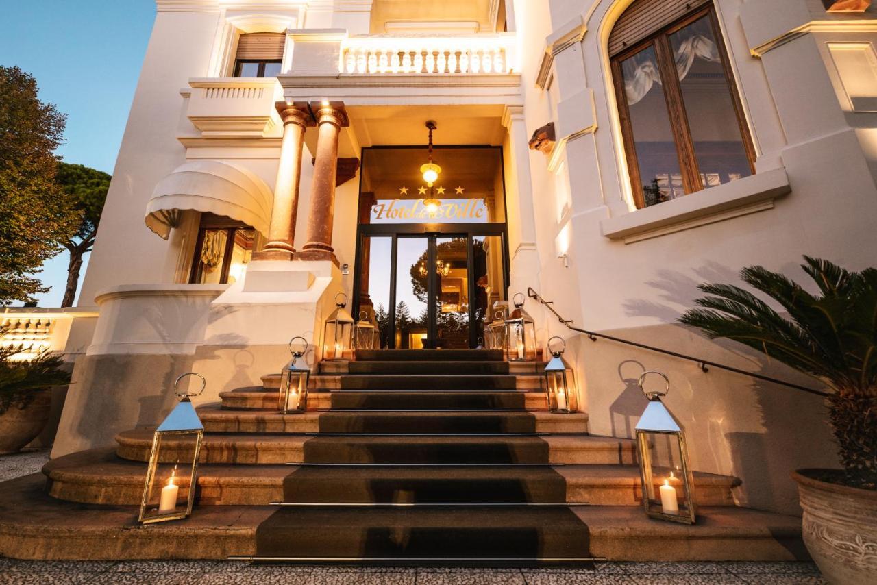 ריצ'יונה Hotel De La Ville מראה חיצוני תמונה