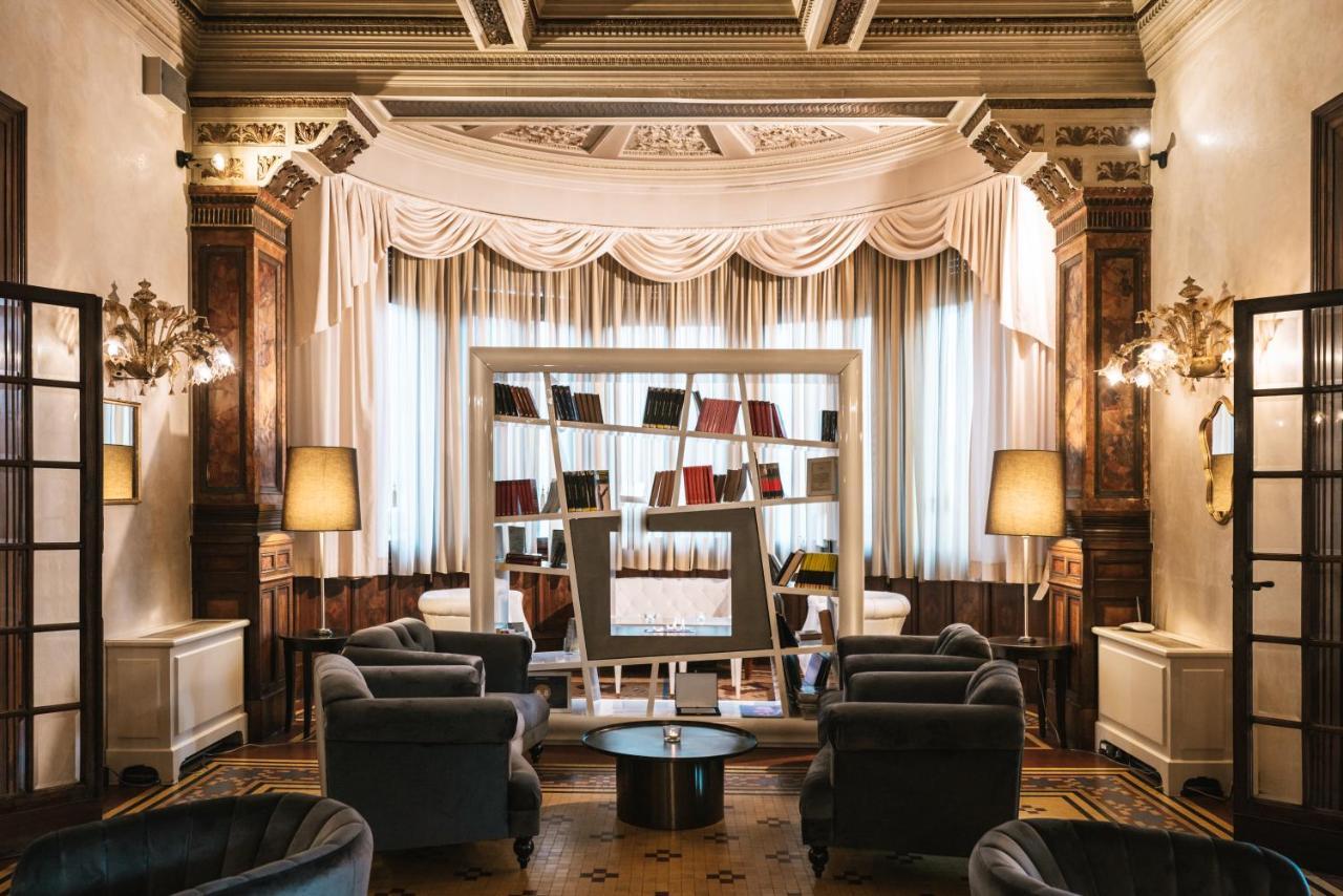 ריצ'יונה Hotel De La Ville מראה חיצוני תמונה